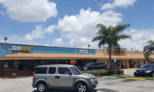 Las Villas Shopping Center - Florida Shopping Center