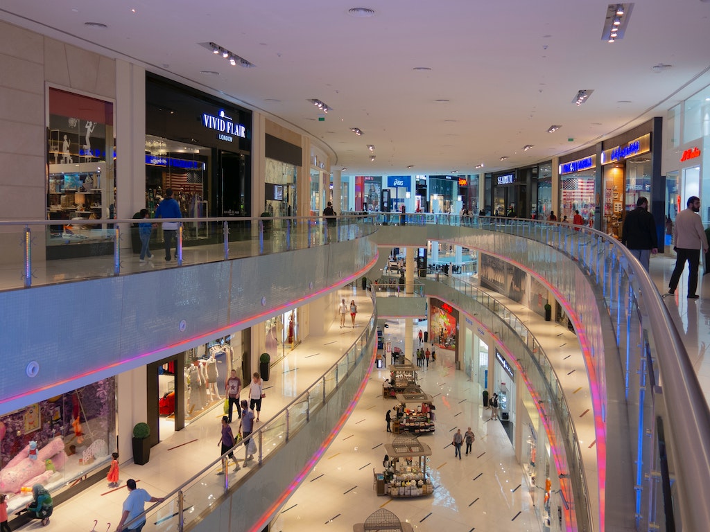 CRE Experts Round-Up: Top Retail Trends to Expect in 2023