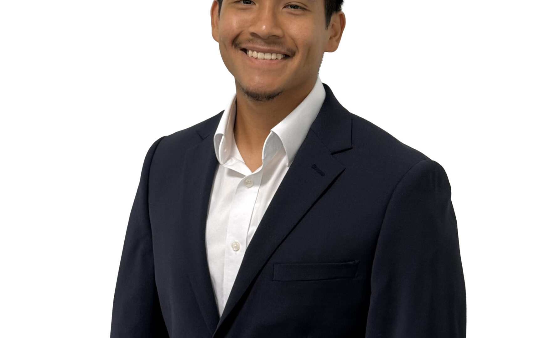 MMG Headshot – Leo Diaz