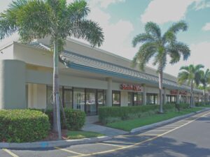 Pine Plaza