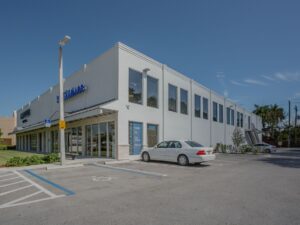 Pinecrest Retail